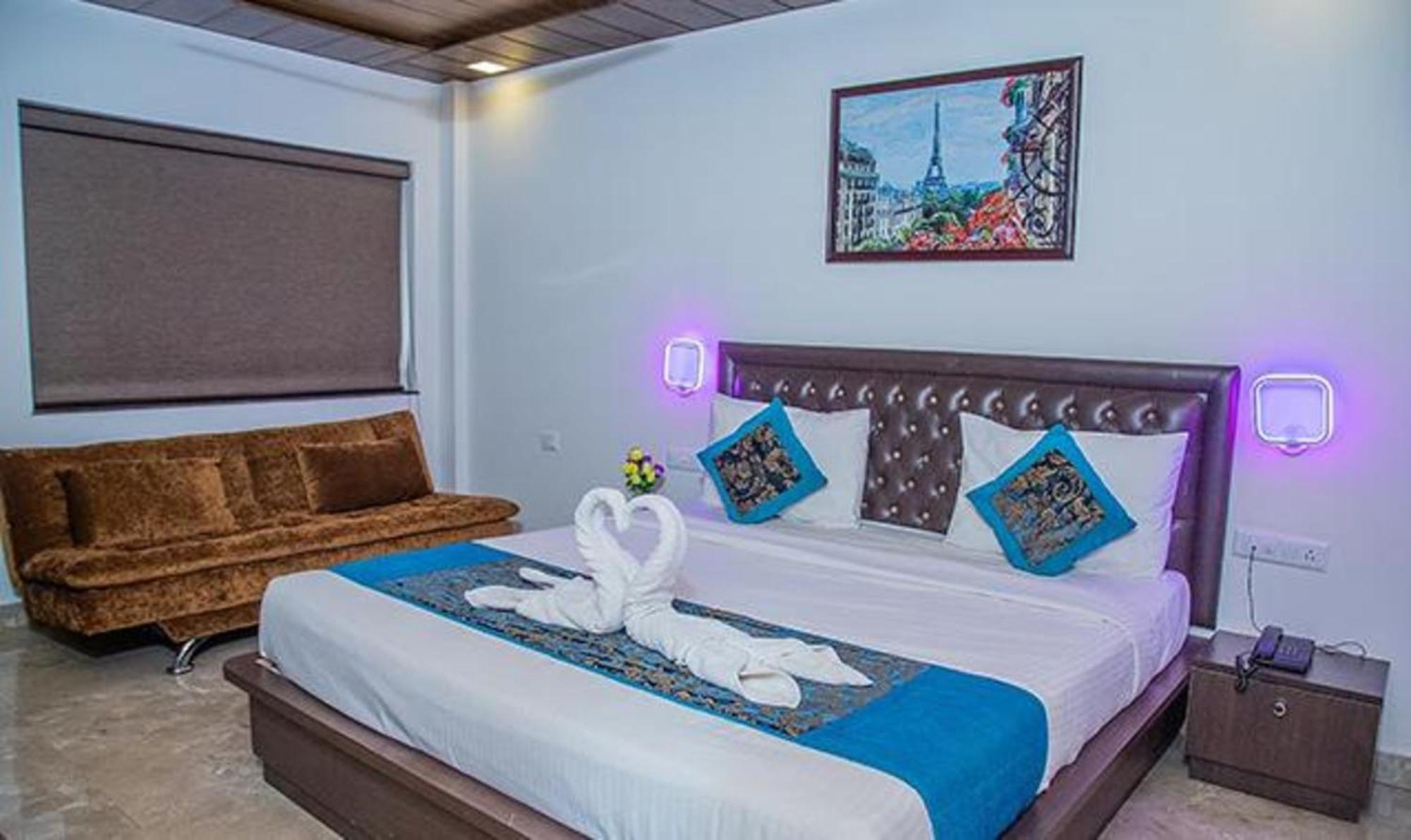 Fabhotel La Gracia Resort Morjim Extérieur photo