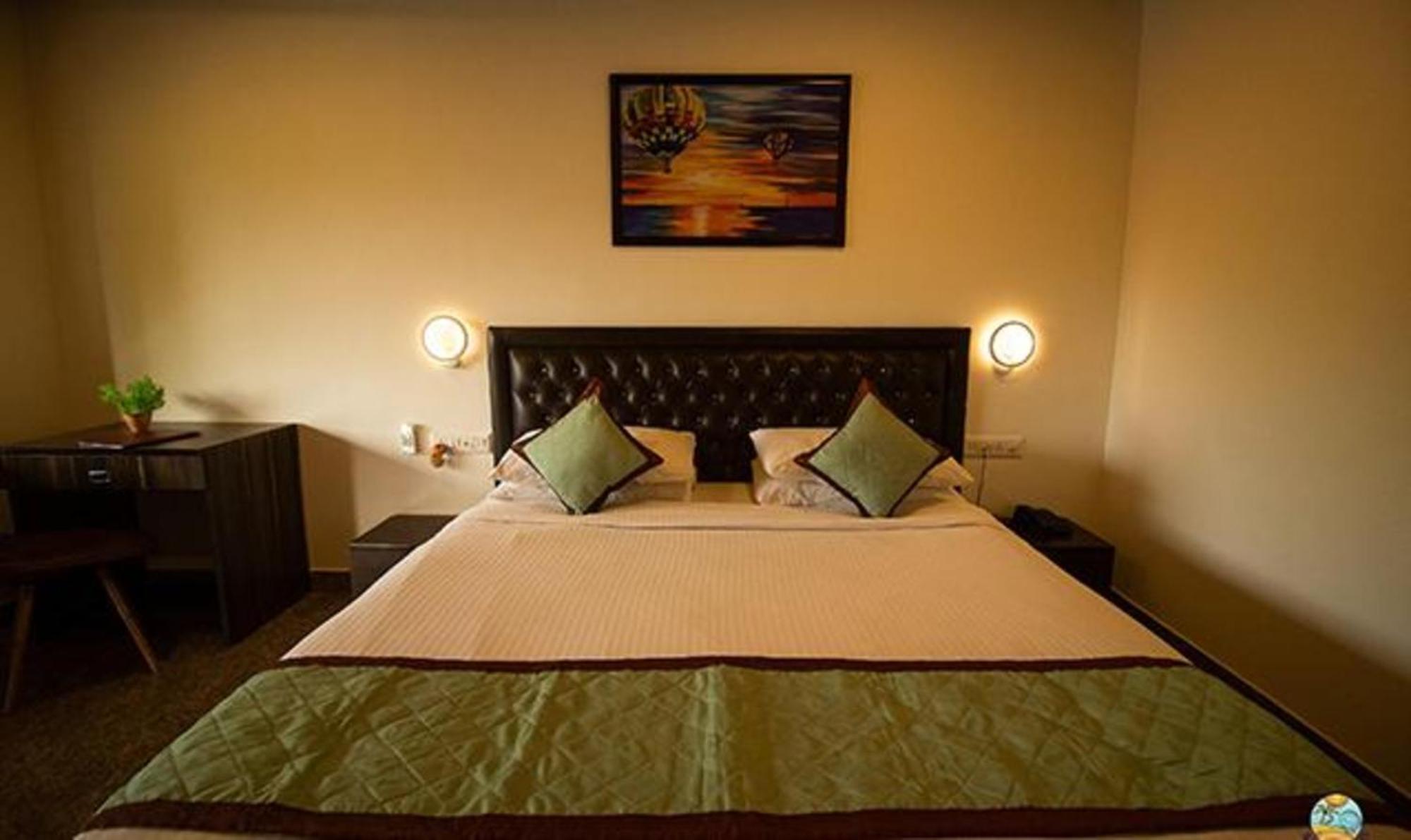 Fabhotel La Gracia Resort Morjim Extérieur photo